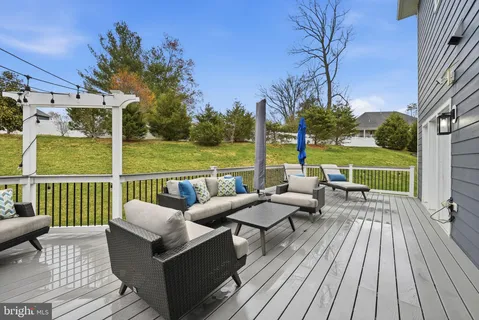 $1,985,000 | 8940 Silvan Woods Court, Fairfax, VA 22031