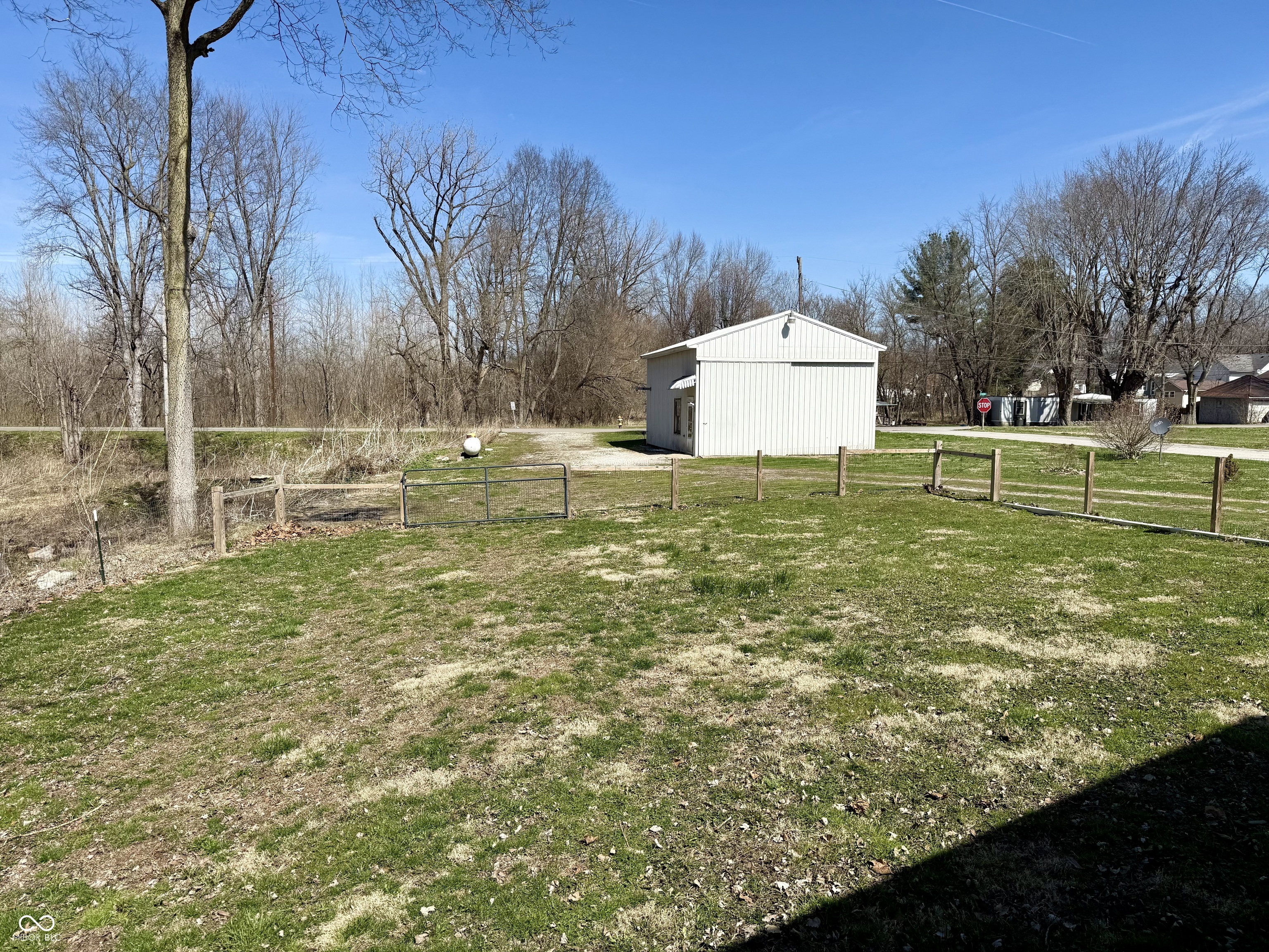 308 North Market Street Carthage, IN 46115 - Photo 2 of 25