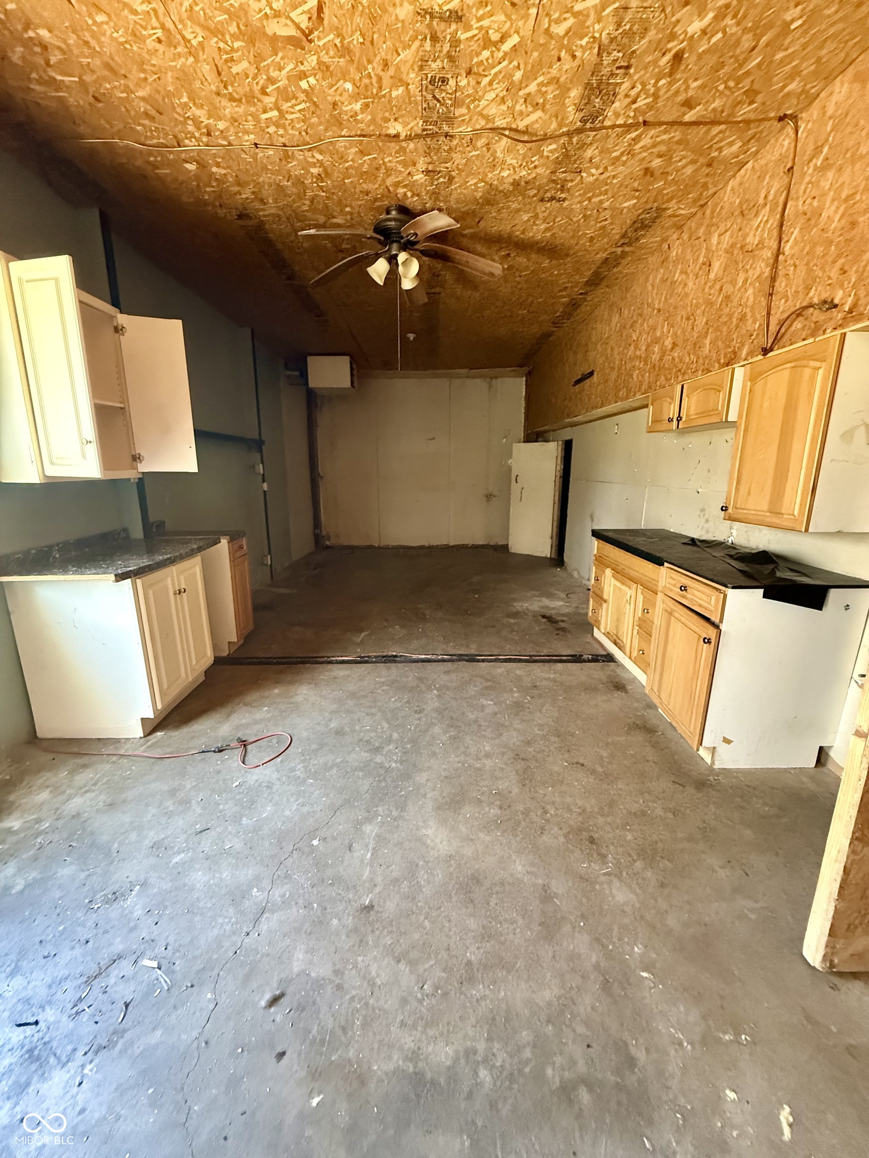 308 North Market Street Carthage, IN 46115 - Photo 24 of 25
