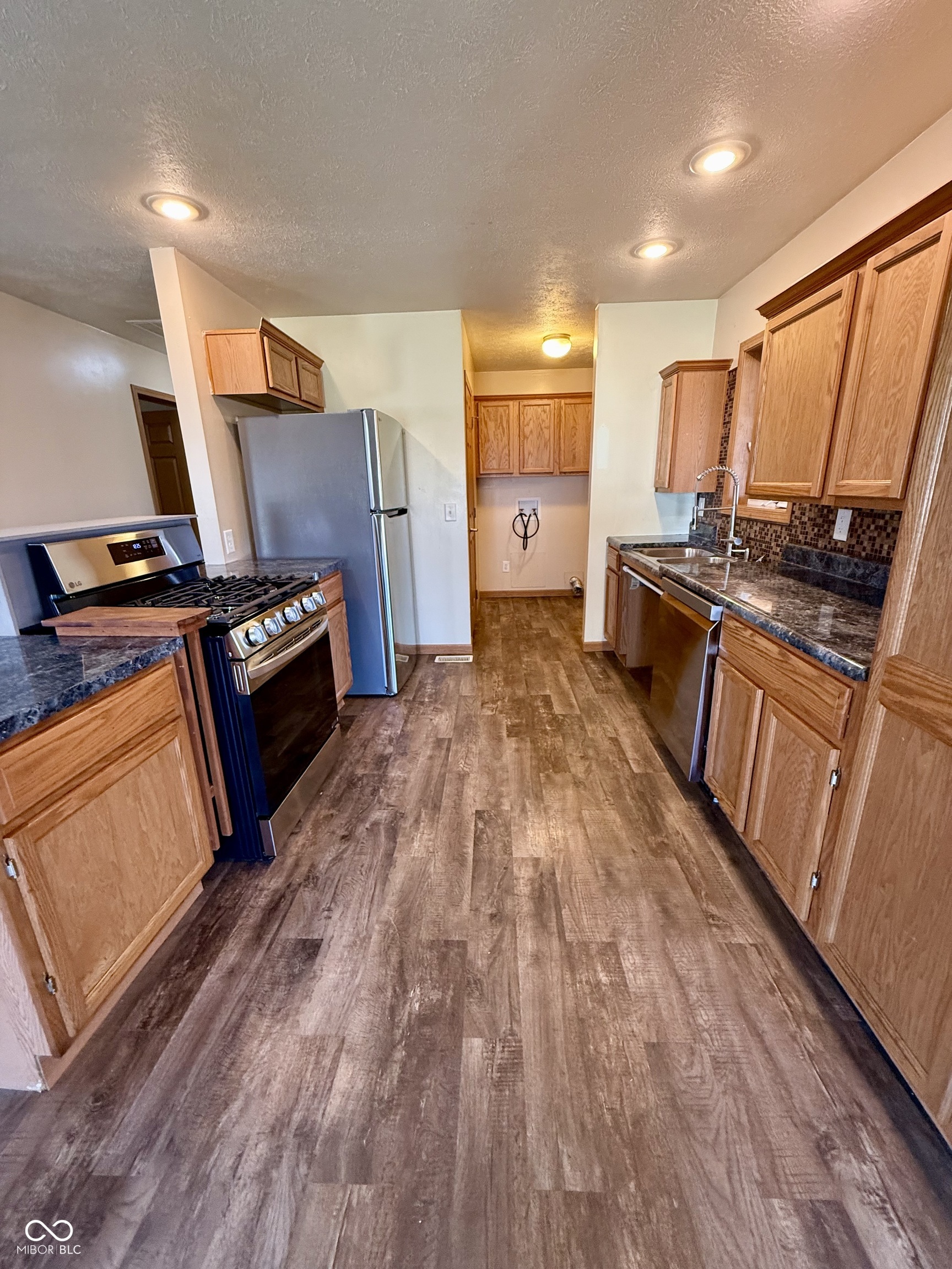 308 North Market Street Carthage, IN 46115 - Photo 7 of 25