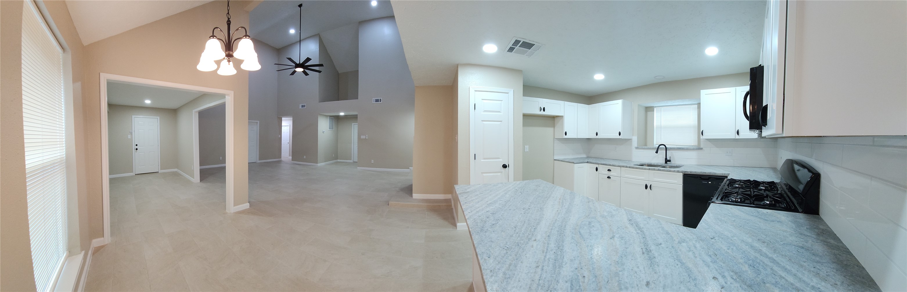 128 Lasso Street Angleton, TX 77515 - Photo 7 of 24