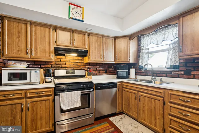 $310,000 | 409 9th Avenue, Lindenwold, NJ 08021