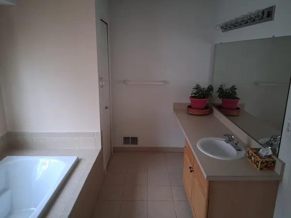 $202,000 | 23869 McCort Drive, Flat Rock, MI 48134