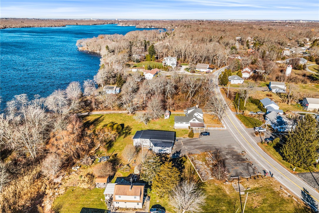 1023 Old Stafford Road Tiverton, RI 02878 - Photo 13 of 17