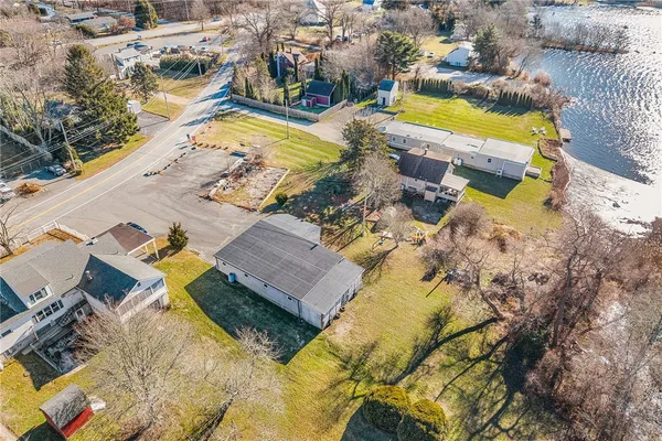 $250,000 | 1023 Old Stafford Road, Tiverton, RI 02878