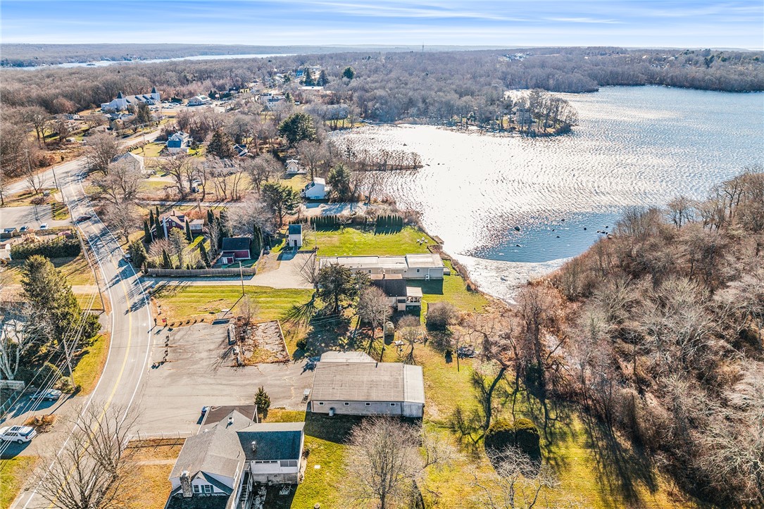 1023 Old Stafford Road Tiverton, RI 02878 - Photo 9 of 17