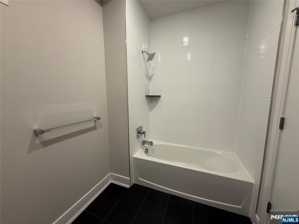 470 Main Street, Unit 615 Fort Lee, NJ 07024 - Photo 9 of 17