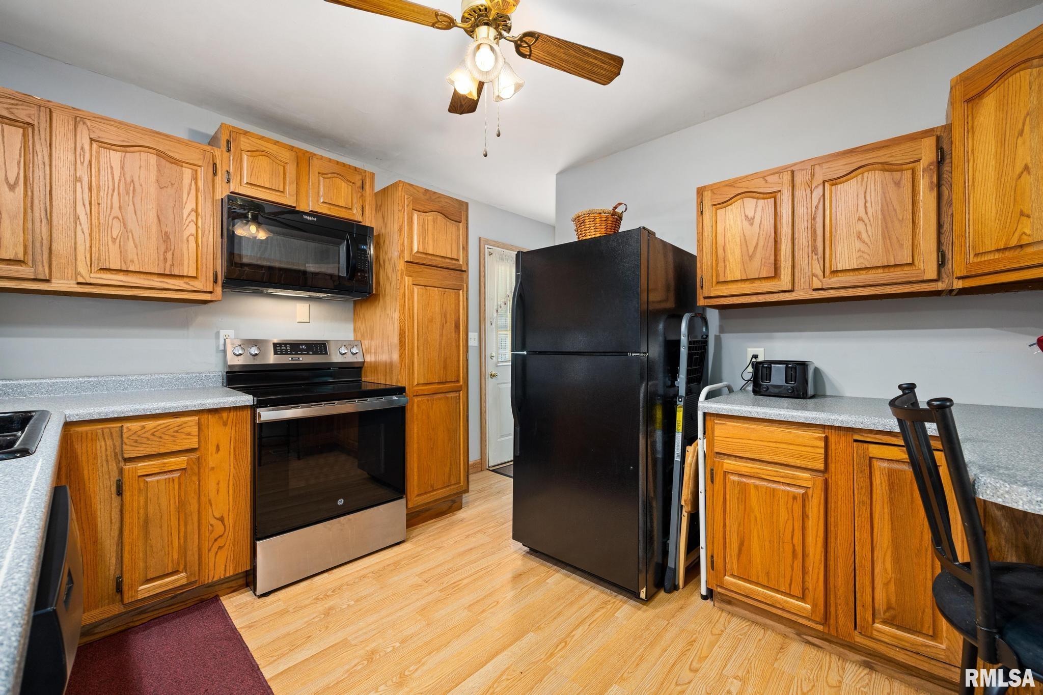 1612 Matilda Street Pekin, IL 61554 - Photo 7 of 30