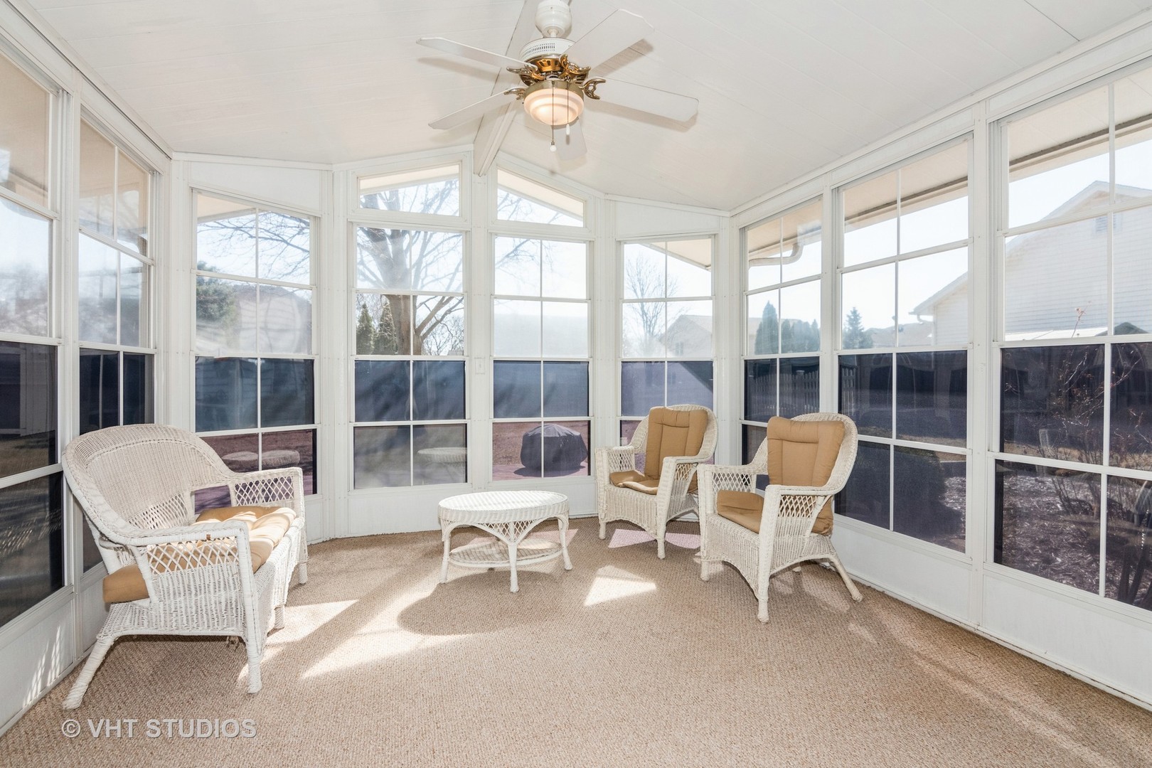 1295 Chatsworth Lane Hoffman Estates, IL 60169 - Photo 11 of 24 a living room with furniture and a large window