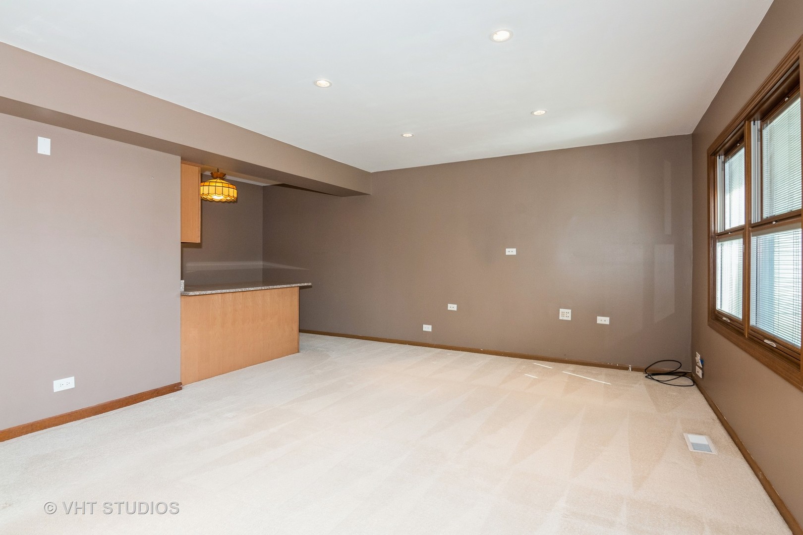 1295 Chatsworth Lane Hoffman Estates, IL 60169 - Photo 9 of 24 a view of an empty room with a window