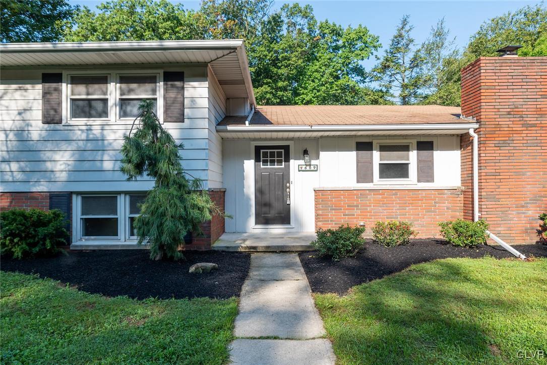689 Long Lane Road Walnutport, PA 18088 - Photo 4 of 35 Gallery Image 4