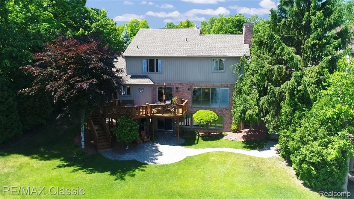 2235 Avon Lake Lane Rochester, MI 48307 - Photo 46 of 46 049-Aerial_View_V.jpg