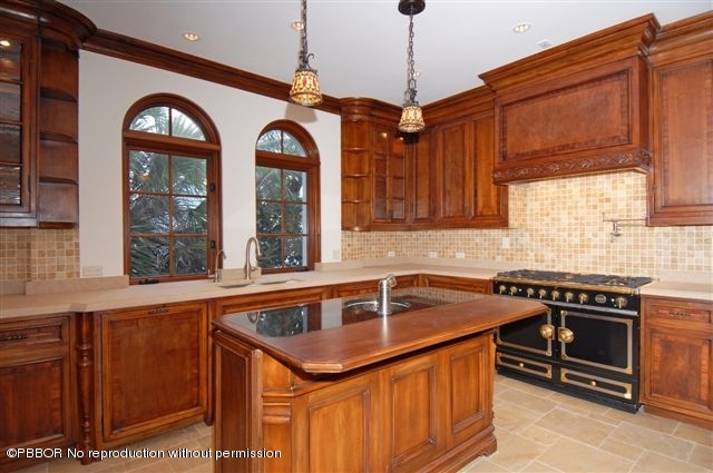 102 Gulfstream Road, Unit 102 Palm Beach, FL 33480 - Photo 8 of 11 Kitchen