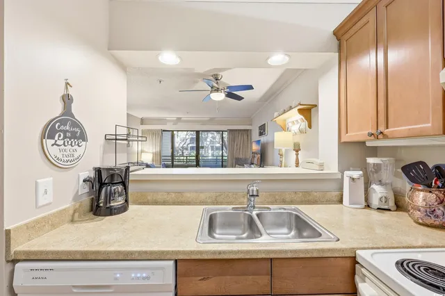 $183,000 | 415 Ocean Creek Drive, Unit 2139, Myrtle Beach, SC 29572