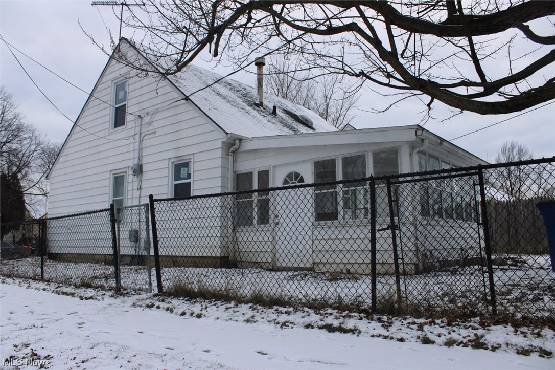 18500 Homeway Road Cleveland, OH 44135 - Photo 30 of 31