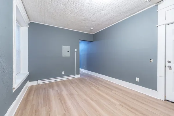 $1,300 | 173 Elm Street, Unit 1LC, Holyoke, MA 01040