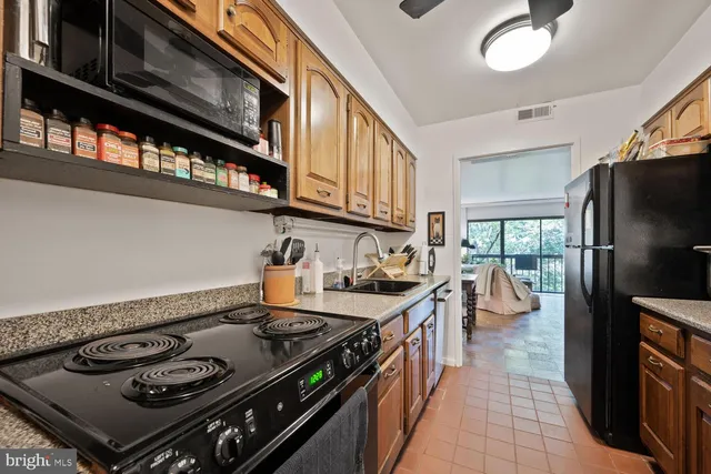 $2,750 | 1001 26th Street Northwest, Unit 503, Washington, DC 20037