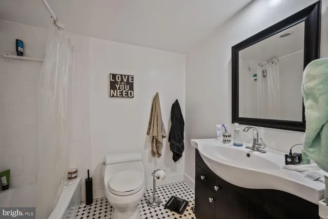 $2,750 | 1001 26th Street Northwest, Unit 503, Washington, DC 20037