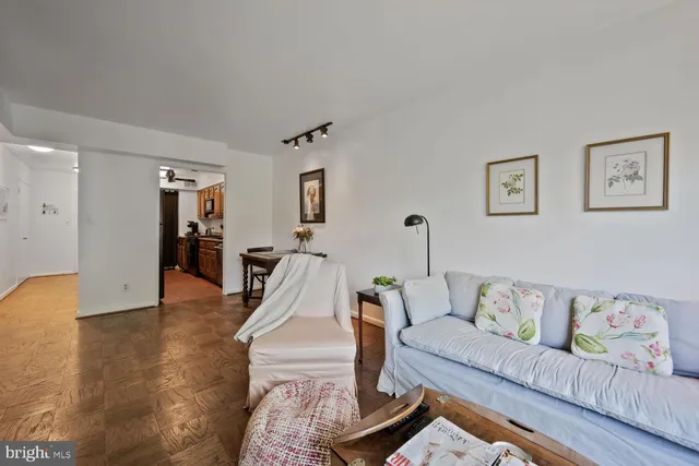 $2,750 | 1001 26th Street Northwest, Unit 503, Washington, DC 20037