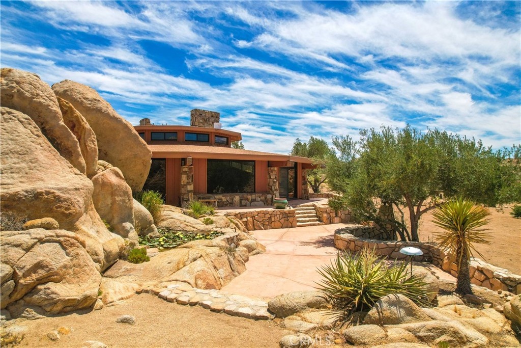 55290 Flying Tigers Road Yucca Valley, CA 92284 - Photo 1 of 1