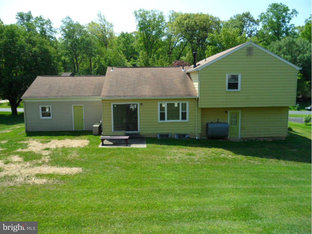 15200 Watergate Road Silver Spring, MD 20905 - Photo 22 of 22 a view of a house with a backyard