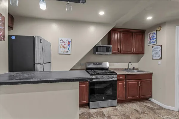 $700,000 | 2317 Utica Avenue | Flatlands