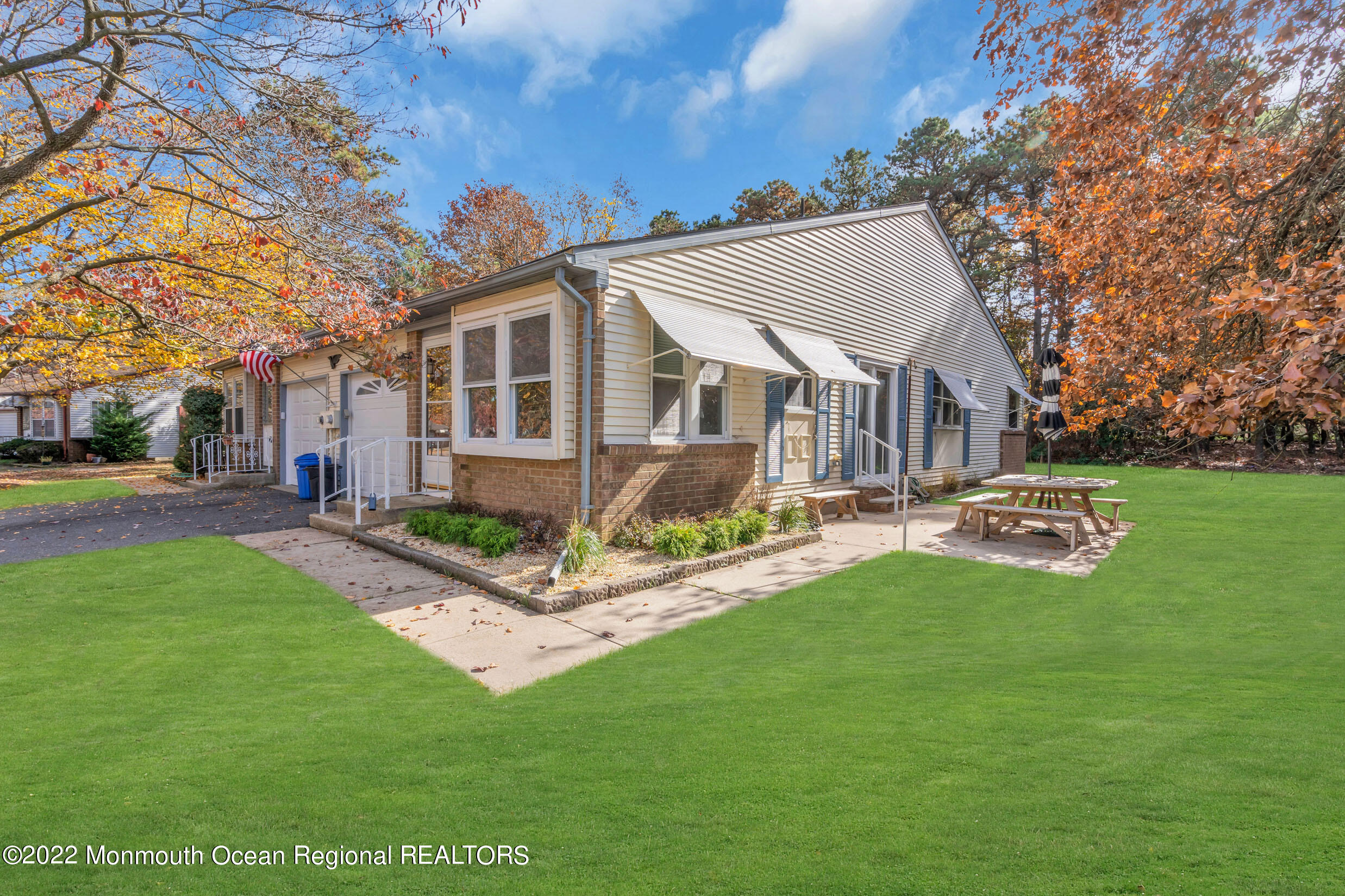 19 B Canton Drive Whiting, NJ 08759 - Photo 4 of 33 1 (4)