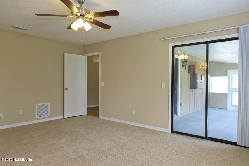 2397 Range Line Road Middleburg, FL 32068 - Photo 18 of 45 Slider accesses Patio