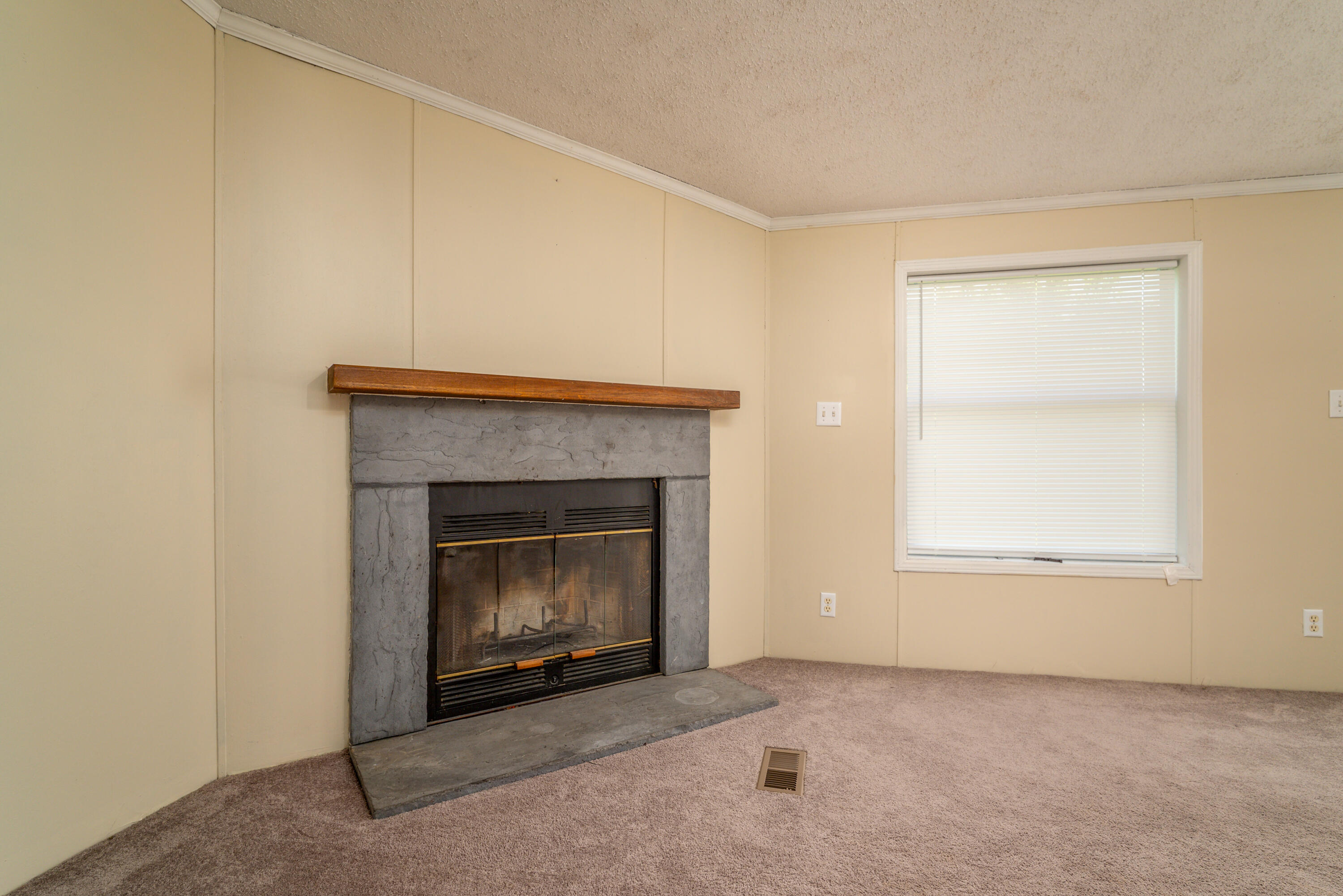 1014 Peasticks Road Owingsville, KY 40360 - Photo 14 of 42 DSC_1143-Edit