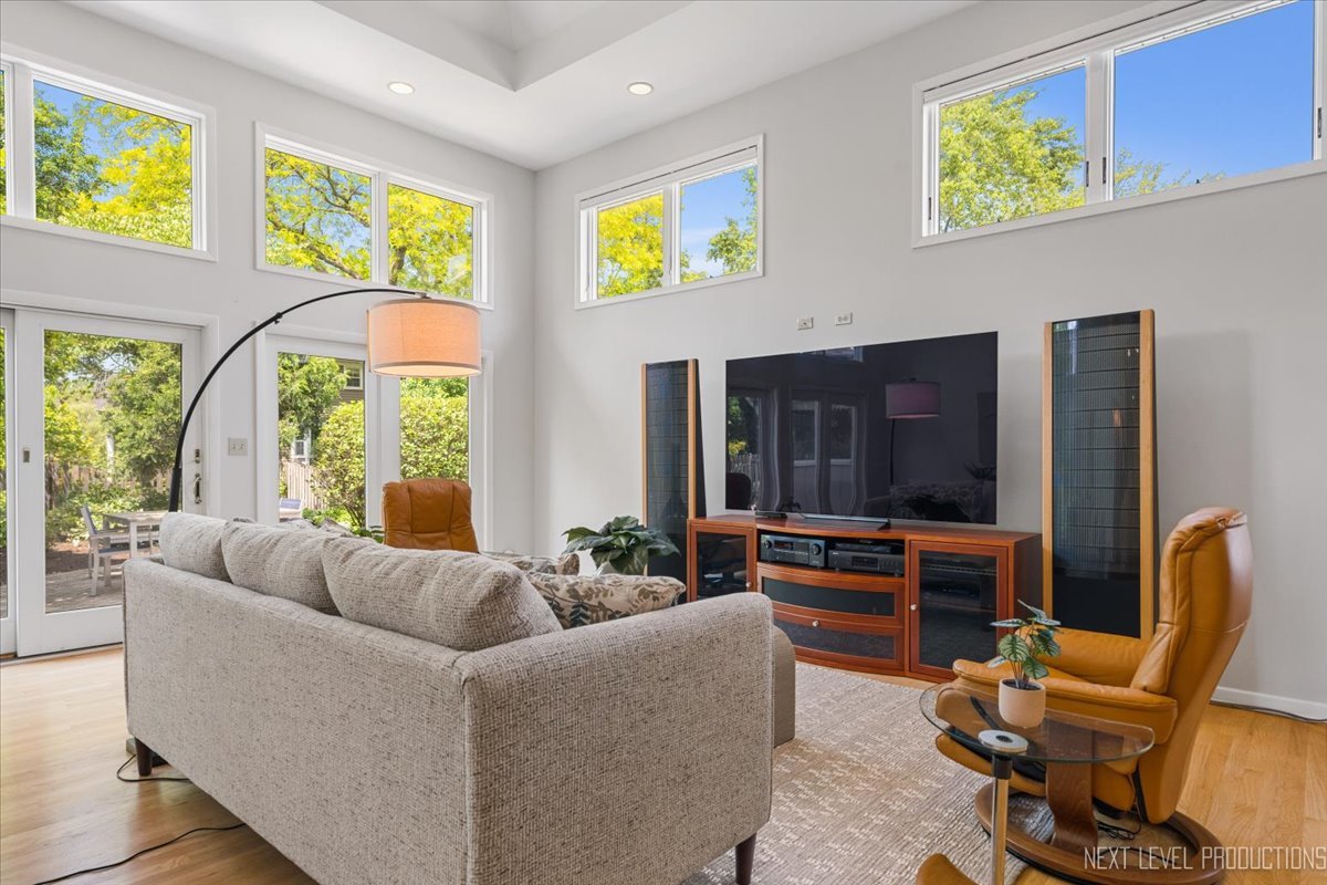 1614 Orth Drive Wheaton, IL 60189 - Photo 12 of 29