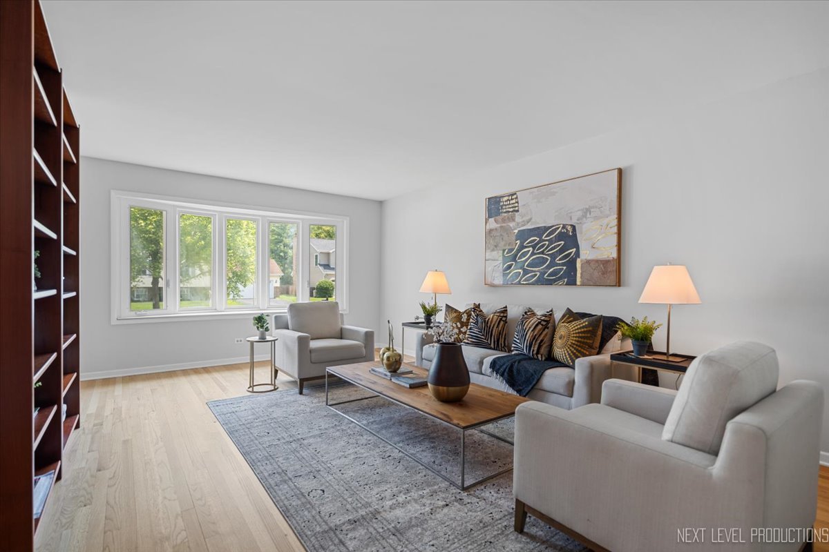 1614 Orth Drive Wheaton, IL 60189 - Photo 5 of 29