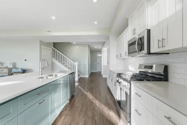 $895,000 | 15 Ln 345 Crooked Lake, Angola, IN 46703