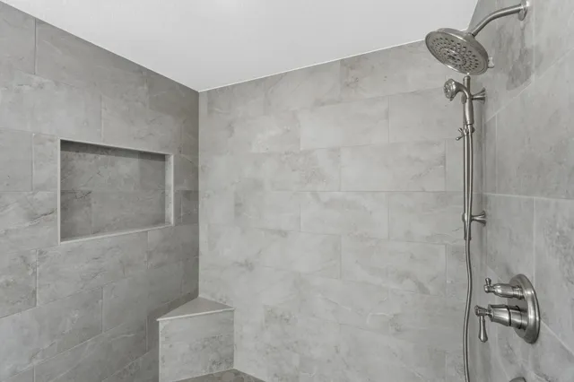 $895,000 | 15 Ln 345 Crooked Lake, Angola, IN 46703