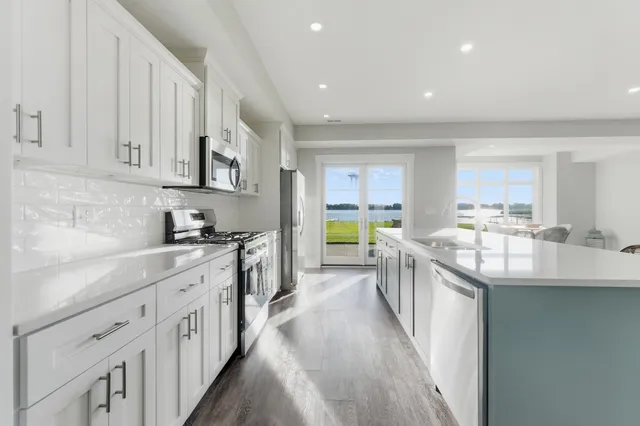 $895,000 | 15 Ln 345 Crooked Lake, Angola, IN 46703