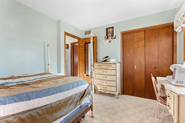 $575,000 | 25435 555th Avenue, Austin, MN 55912