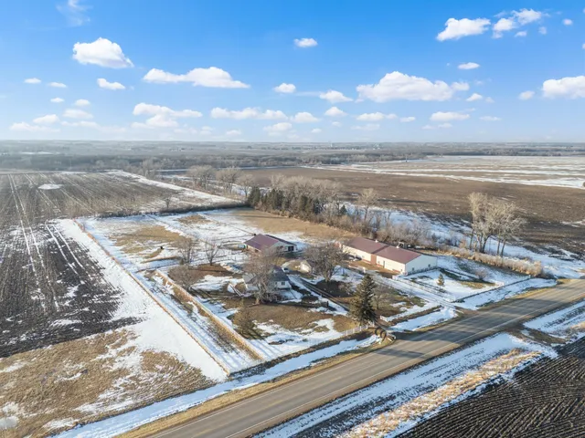 $575,000 | 25435 555th Avenue, Austin, MN 55912