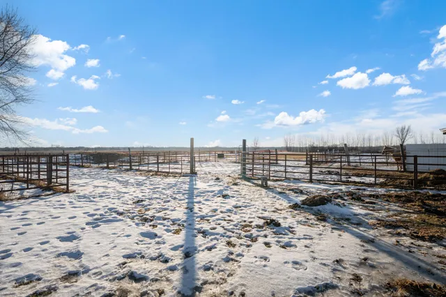 $575,000 | 25435 555th Avenue, Austin, MN 55912