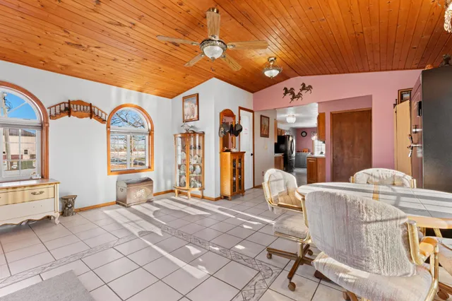 $575,000 | 25435 555th Avenue, Austin, MN 55912