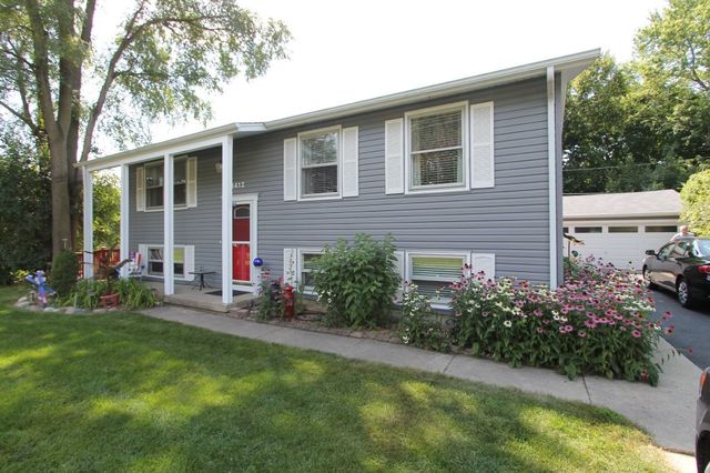 1412 Hainesville Road Round Lake Beach, IL 60073 - Photo 2 of 20 Gallery Image 2