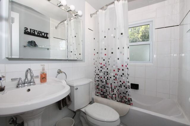 1412 Hainesville Road Round Lake Beach, IL 60073 - Photo 11 of 20 Gallery Image 11