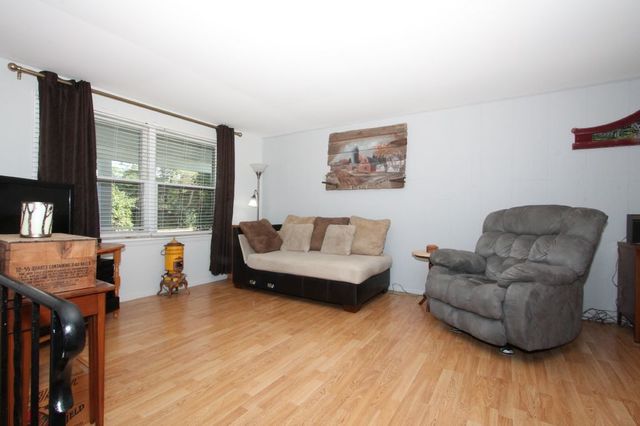 1412 Hainesville Road Round Lake Beach, IL 60073 - Photo 4 of 20 Gallery Image 4