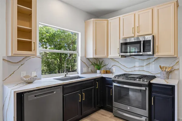 $449,000 | 11529 Glen Falloch Court, Austin, TX 78754