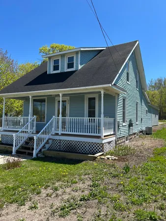 $299,000 | 286 East Truckey Street, St. Ignace, MI 49781