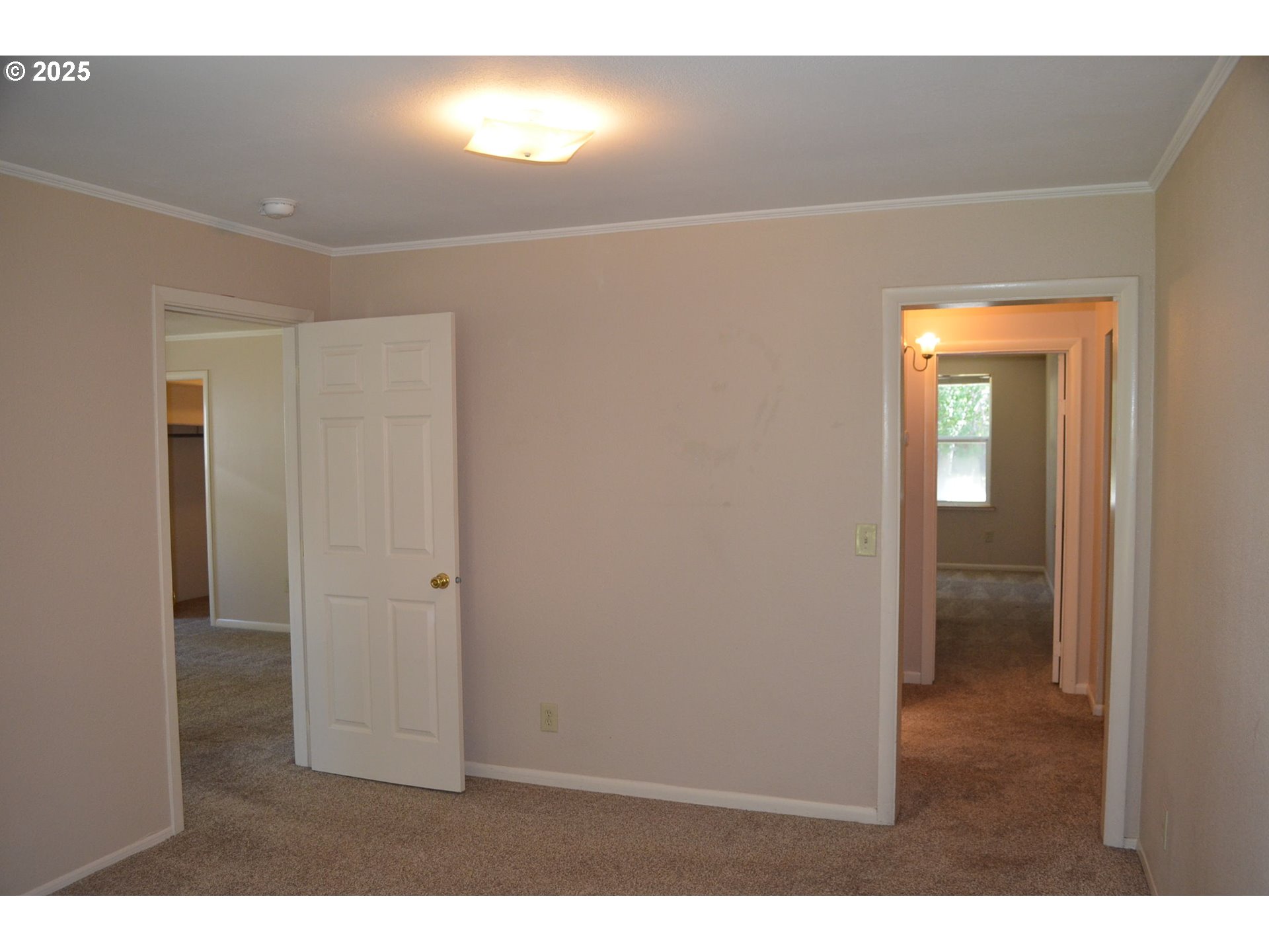 137008 Main Street Crescent, OR 97733 - Photo 25 of 46 a view of empty room