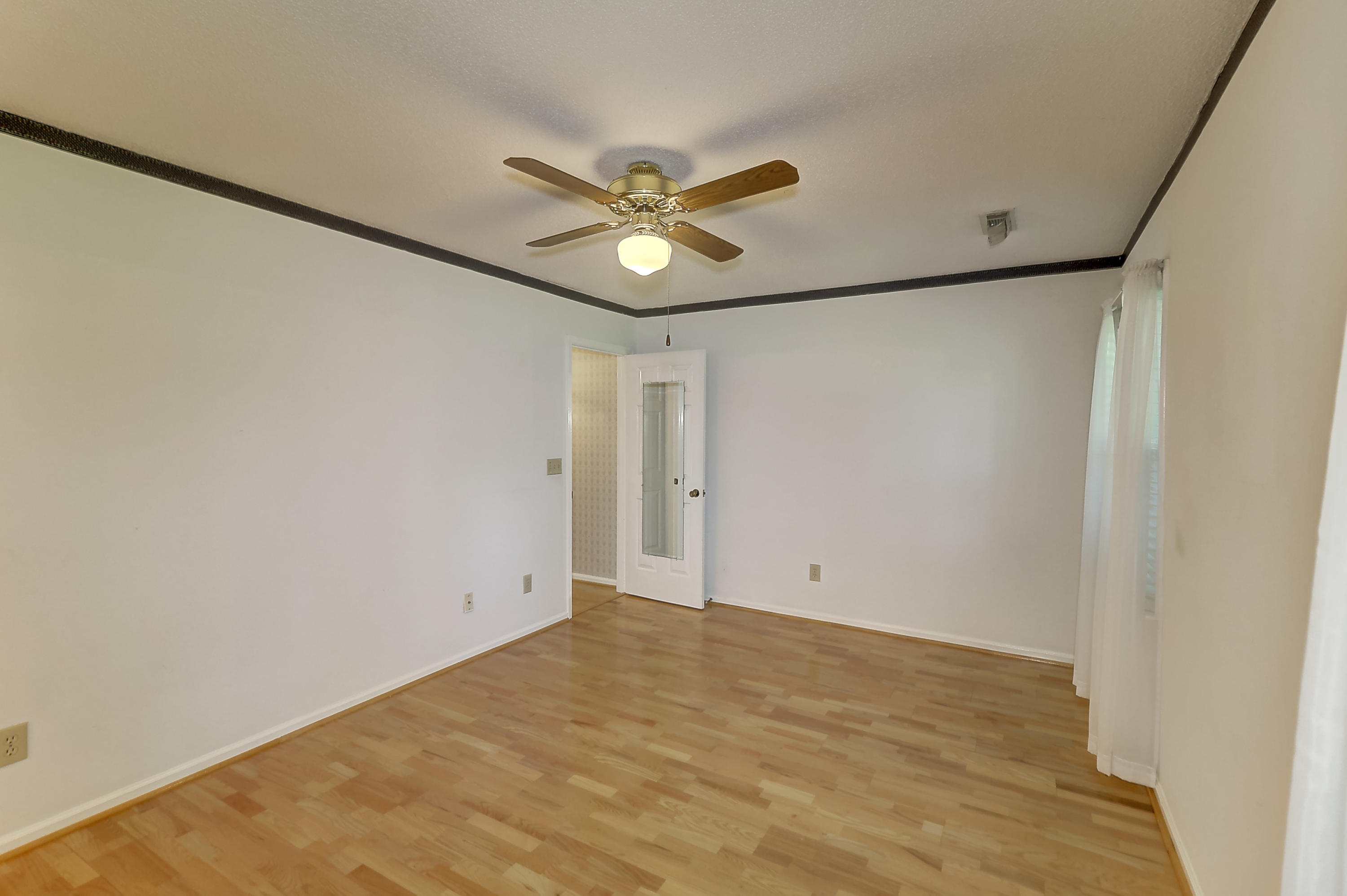 319 Commons Way Goose Creek, SC 29445 - Photo 16 of 37 319 Commons Way (23)