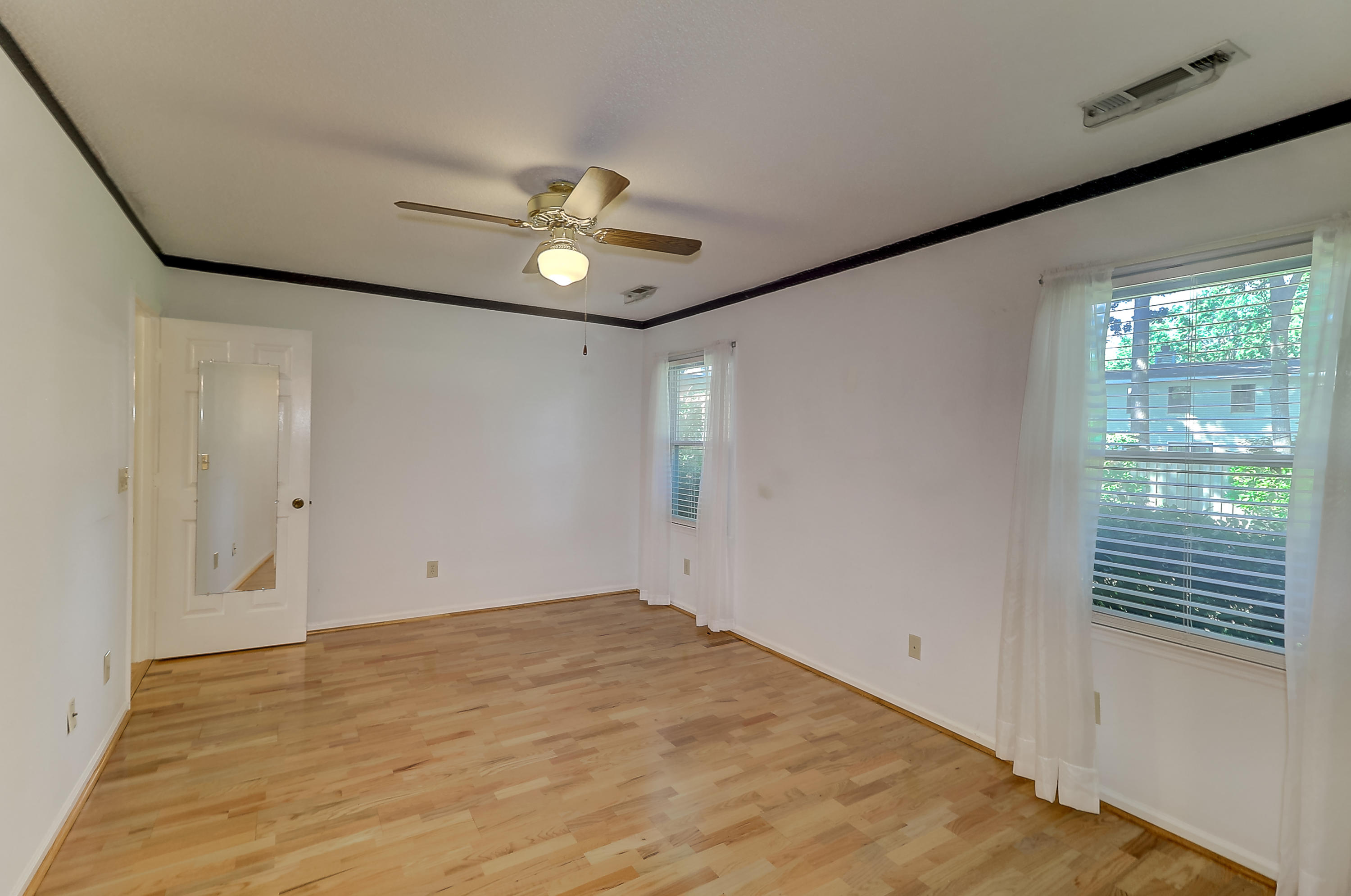 319 Commons Way Goose Creek, SC 29445 - Photo 17 of 37 319 Commons Way (24)
