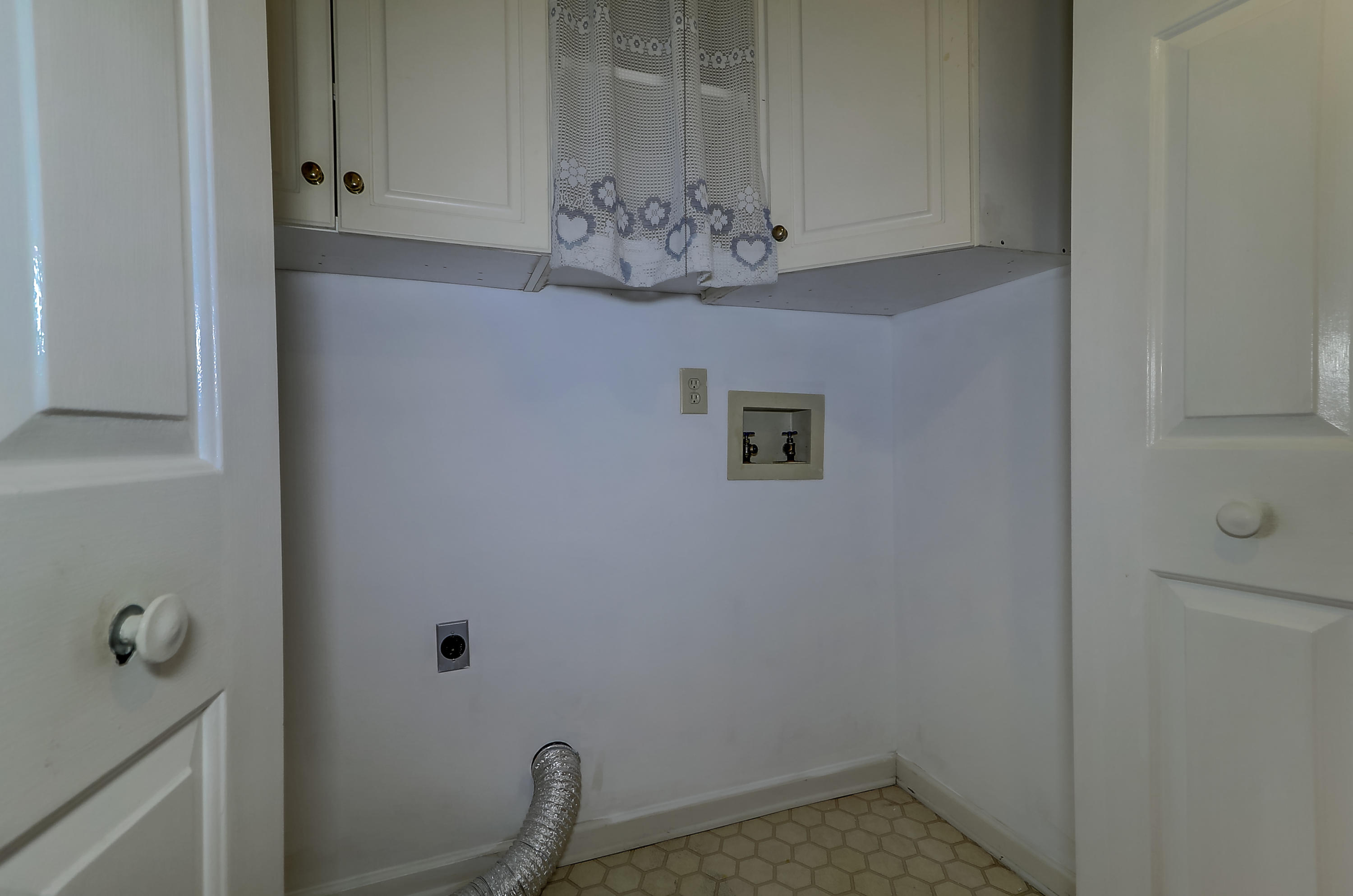 319 Commons Way Goose Creek, SC 29445 - Photo 20 of 37 319 Commons Way (28)