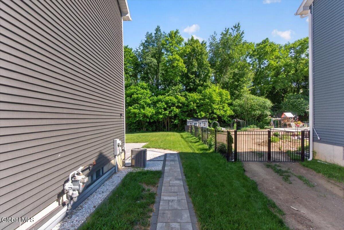 38 Wyatts Circle Rensselaer, NY 12144 - Photo 43 of 49 46-DSC04868