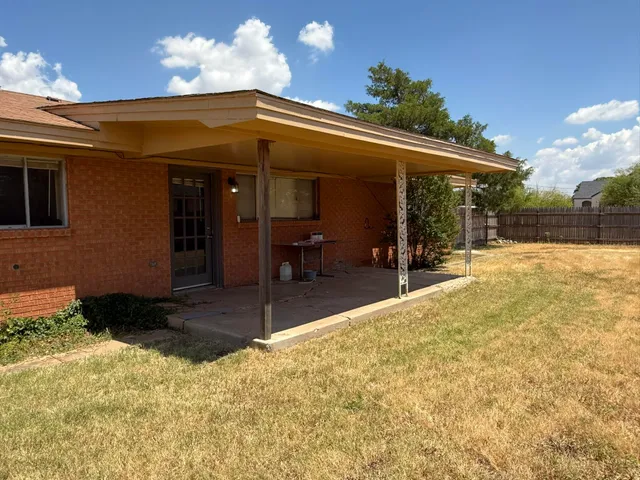 $110,000 | 1705 Ave H, Petersburg, TX 79250