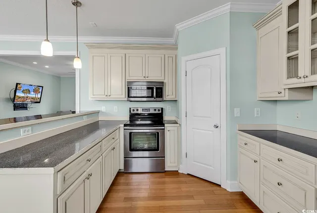 $779,999 | 6 Cottage Drive, Murrells Inlet, SC 29576